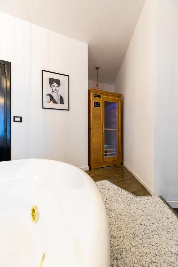 Muni Boutique Flat By Babylon Stay Napoli Exterior foto
